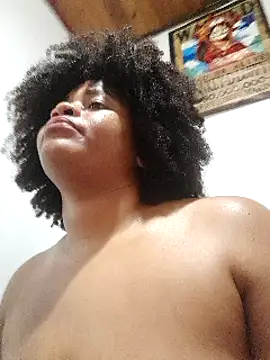 Snapshot of CHLOE_ISABELL chatting on 2, 3, 2025 CHLOE ISABELL online show from 2, 3, 2025