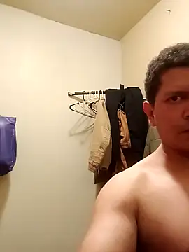 Snapshot of machoactivo1 chatting on 8, 2, 2025 machoactivo1 online show from 8, 2, 2025