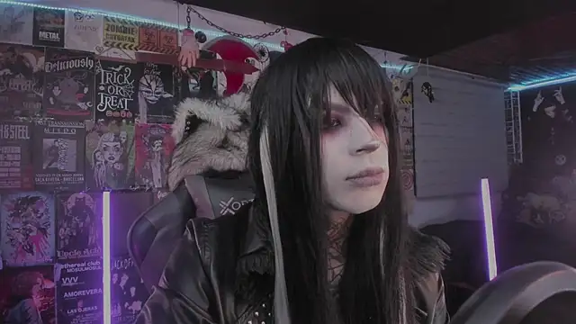 Snapshot of rotten_dreams chatting on 21, 5, 2026 rotten dreams online show from 21, 5, 2026