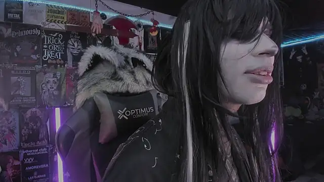 Snapshot of rotten_dreams chatting on 5, 6, 2026 rotten dreams online show from 5, 6, 2026