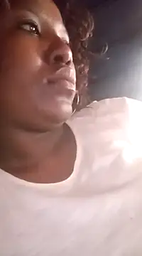 Coco Nile online show from 18, 2, 2025