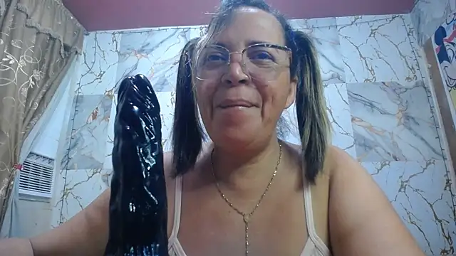 Snapshot of alina_maturehot chatting on 12, 6, 2026 alina maturehot online show from 12, 6, 2026