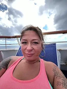 bossyroxy84 online show from 8, 1, 2026