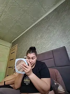 Greta Tamar online show from 15, 4, 2026