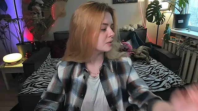 Alexa Pirs online show from 2, 3, 2026