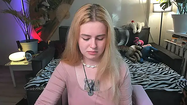 Alexa Pirs online show from 16, 6, 2026