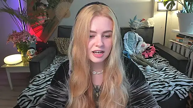 Alexa Pirs online show from 11, 7, 2026