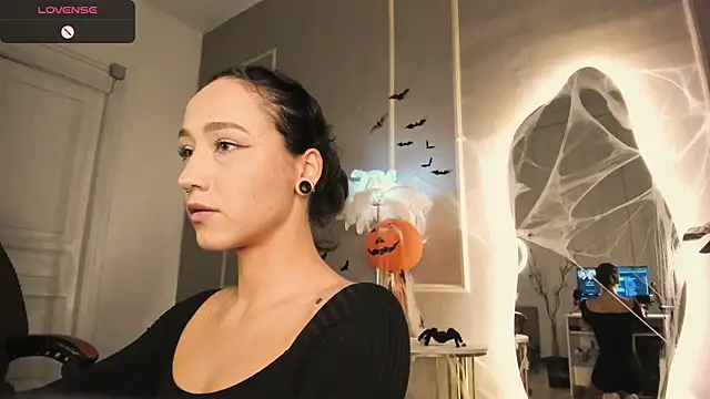 Snapshot of Smoke_of_soul_ chatting on 24, 10, 2025 Smoke of soul  online show from 24, 10, 2025