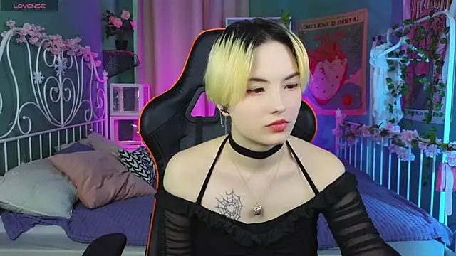 Akemi Sora  online show from 1, 3, 2025