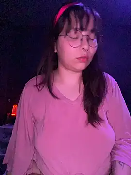 Solo yoss online show from 4, 4, 2026