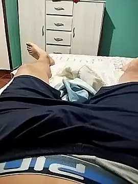 Snapshot of Luiyi1997 chatting on 11, 2, 2025 Luiyi1997 online show from 11, 2, 2025