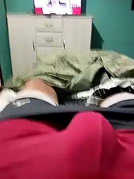 Snapshot of Luiyi1997 chatting on 10, 3, 2025 Luiyi1997 online show from 10, 3, 2025