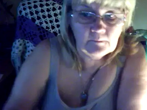 Snapshot of Violet5364 chatting on 10, 3, 2025 Violet5364 online show from 10, 3, 2025