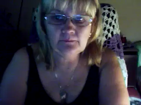 Snapshot of Violet5364 chatting on 18, 3, 2025 Violet5364 online show from 18, 3, 2025