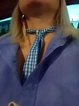 CandieGilson   online show from 26, 11, 2025