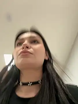 lunalovelee online show from 5, 3, 2026