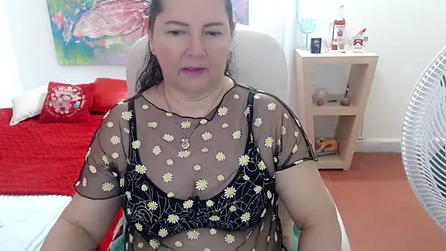 Snapshot of leonela_69 chatting on 15, 12, 2025 leonela 69 online show from 15, 12, 2025