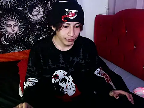 Alien Twink online show from 8, 10, 2025