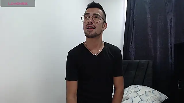 Snapshot of Demian_val chatting on 11, 2, 2025 Demian val online show from 11, 2, 2025