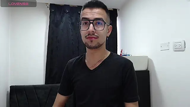 Snapshot of Demian_val chatting on 19, 2, 2026 Demian val online show from 19, 2, 2026