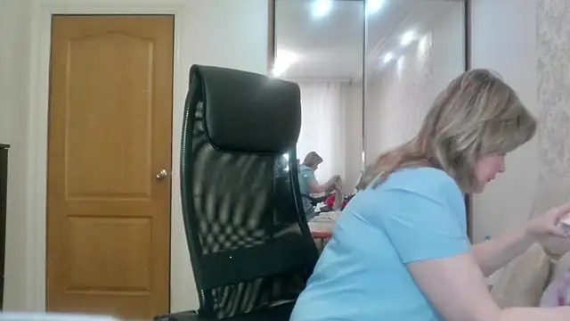 Victoria secrets  online show from 11, 4, 2026