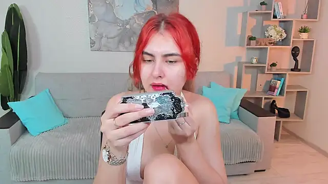 Snapshot of GabriellaMays chatting on 12, 10, 2025 GabriellaMays online show from 12, 10, 2025