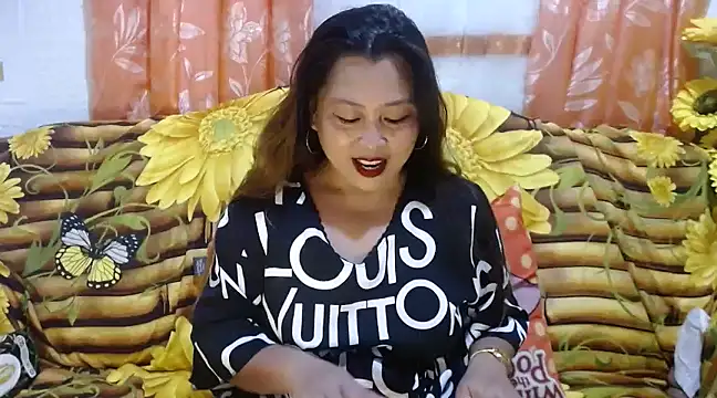 Snapshot of UrSweetClassyPinay chatting on 8, 12, 2024 UrSweetClassyPinay online show from 8, 12, 2024