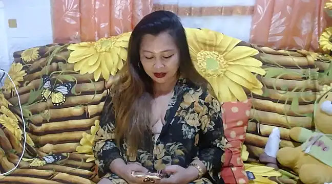 Snapshot of UrSweetClassyPinay chatting on 17, 12, 2024 UrSweetClassyPinay online show from 17, 12, 2024