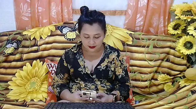 Snapshot of UrSweetClassyPinay chatting on 11, 2, 2025 UrSweetClassyPinay online show from 11, 2, 2025