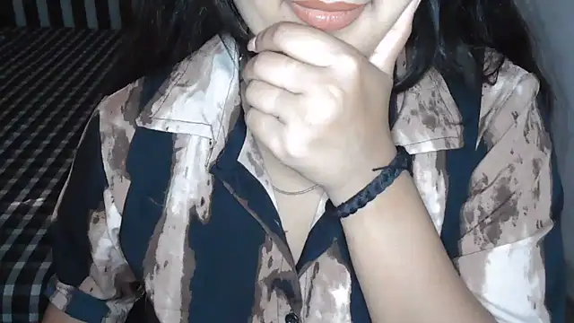 Snapshot of megancatluna chatting on 12, 6, 2026 megancatluna online show from 12, 6, 2026