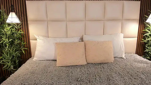 MelanieHillss online show from 12, 3, 2026