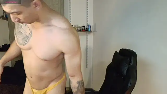 Snapshot of kevin_jef chatting on 8, 10, 2025 kevin jef online show from 8, 10, 2025