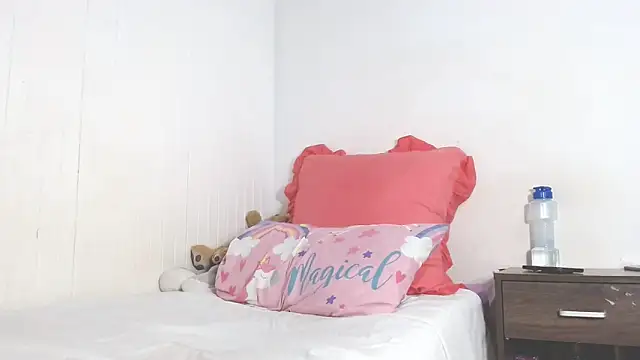 FunHotAssx97 online show from 4, 2, 2026