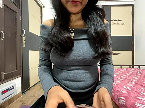 aliya bhatt online show from 15, 10, 2025