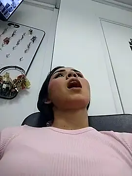 Natty roberts  online show from 27, 2, 2026