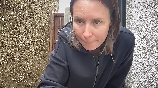 Snapshot of eatmypie69 chatting on 8, 10, 2025 eatmypie69 online show from 8, 10, 2025