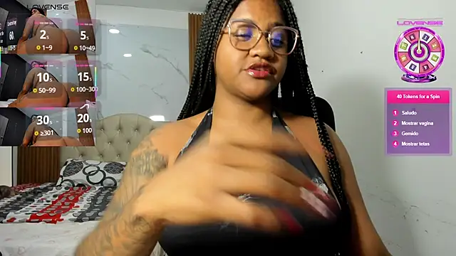 Snapshot of ZahraRose chatting on 19, 6, 2026 ZahraRose online show from 19, 6, 2026