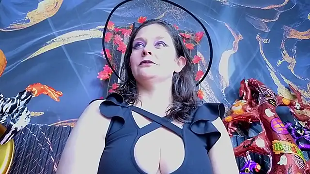 Snapshot of AmandaKovich chatting on 30, 10, 2025 AmandaKovich online show from 30, 10, 2025