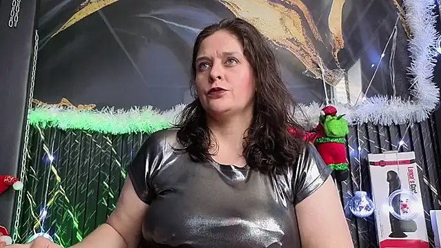 Snapshot of AmandaKovich chatting on 3, 12, 2025 AmandaKovich online show from 3, 12, 2025