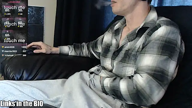 Snapshot of teninchty chatting on 3, 3, 2025 teninchty online show from 3, 3, 2025
