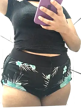 gatinha 18 online show from 4, 11, 2025