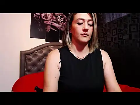 Snapshot of angellyhorny chatting on 10, 3, 2025 angellyhorny online show from 10, 3, 2025