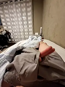 Snapshot of DerechteJunge chatting on 22, 2, 2025 DerechteJunge online show from 22, 2, 2025