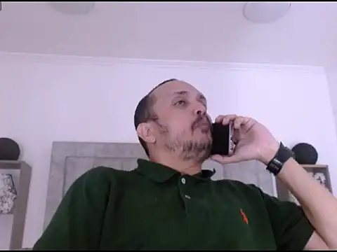 JhonTorres018 online show from 2, 2, 2026