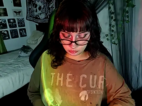 blue katt online show from 4, 12, 2025