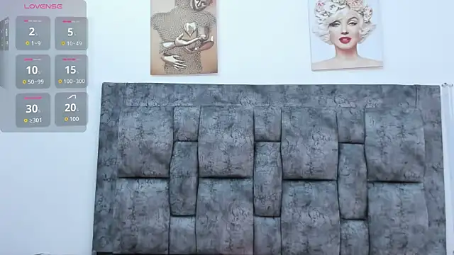 Snapshot of Chloe_diamondss chatting on 8, 3, 2025 Chloe diamondss online show from 8, 3, 2025