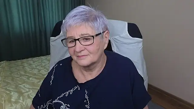 Snapshot of Sandra_Snowflake chatting on 15, 2, 2025 Sandra Snowflake online show from 15, 2, 2025