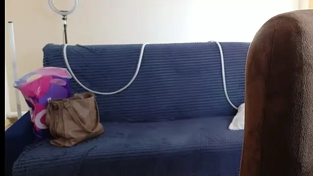 Sandra Snowflake online show from 9, 4, 2026