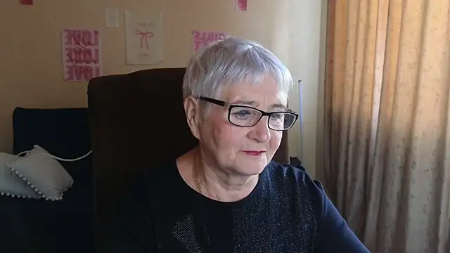 Sandra Snowflake online show from 28, 5, 2026