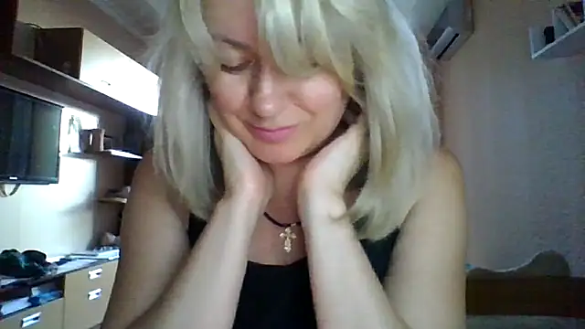 Snapshot of Mary888x chatting on 30, 7, 2026 Mary888x online show from 30, 7, 2026